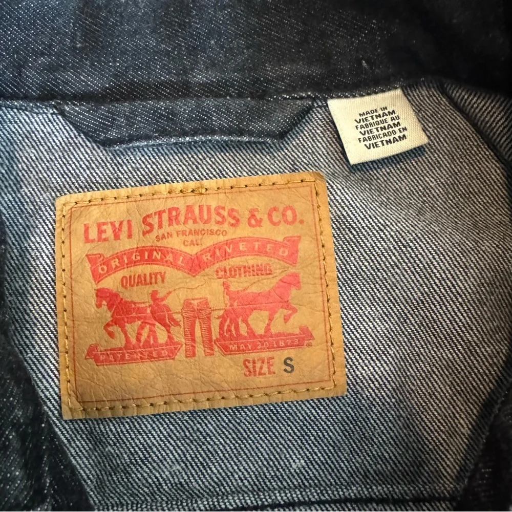 Levis levi’s black